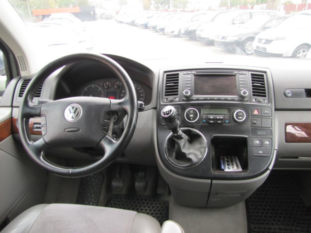 Volkswagen Multivan T5, 2004 г.