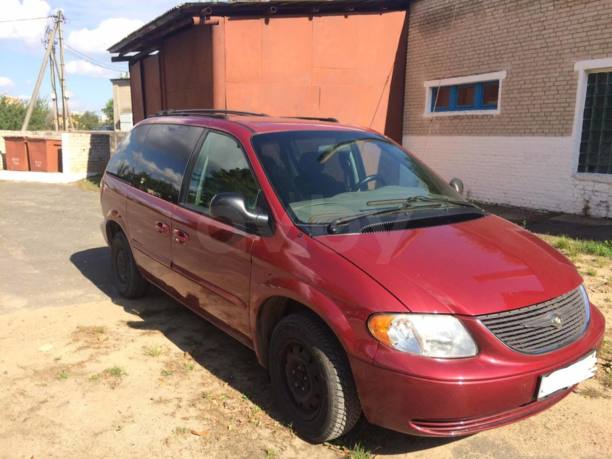 Chrysler Voyager IV, 7 мест, 2003 г.