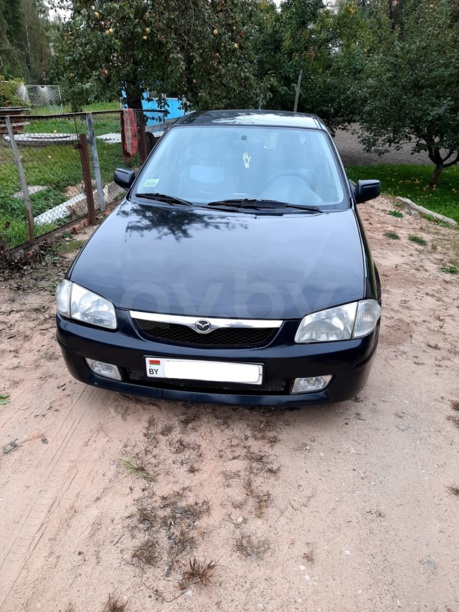 Mazda 323F, 2000 г.
