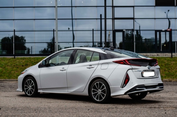 Toyota Prius Prime, 2017 г.