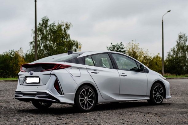Toyota Prius Prime, 2017 г.