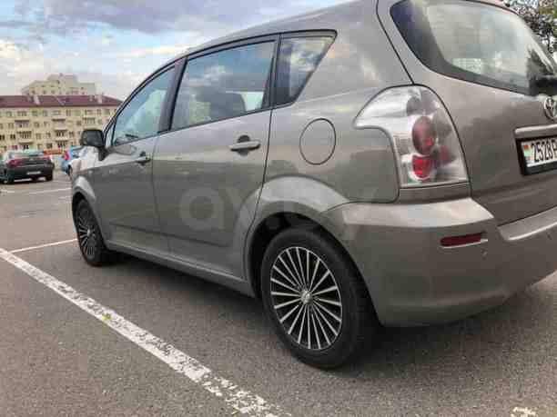 Toyota Corolla Verso III (AR10), 5 мест, 2005 г.