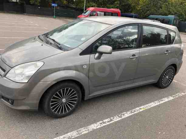 Toyota Corolla Verso III (AR10), 5 мест, 2005 г.