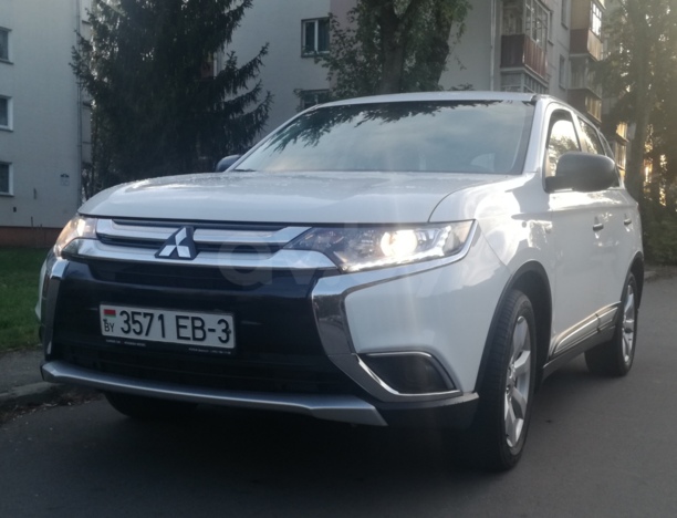 Mitsubishi Outlander III · 2-й рестайлинг, 5 мест, 2017 г.