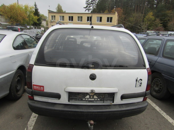 Opel Omega B, 1996 г.