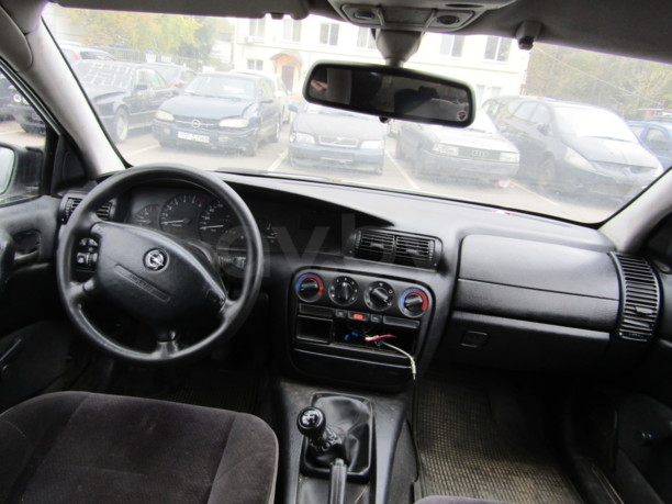 Opel Omega B, 1996 г.