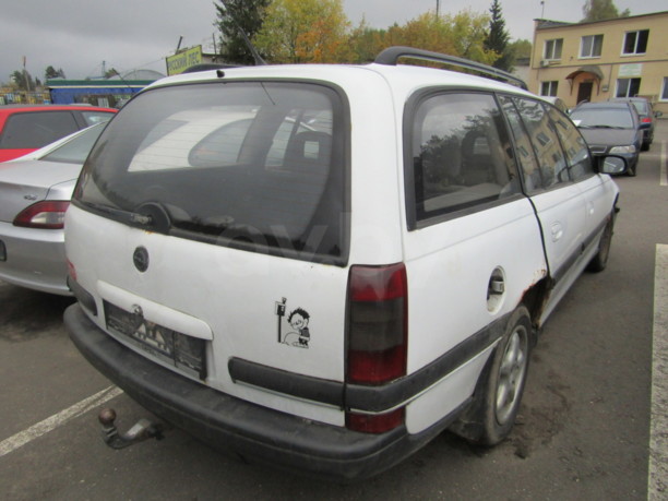 Opel Omega B, 1996 г.