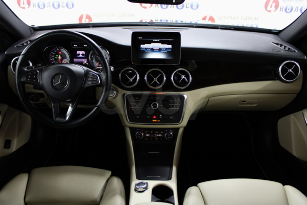 Mercedes-Benz GLA X156, 2015 г.