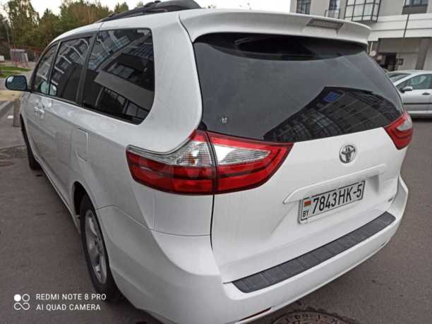 Toyota Sienna III (XL30), 7 мест, 2016 г.