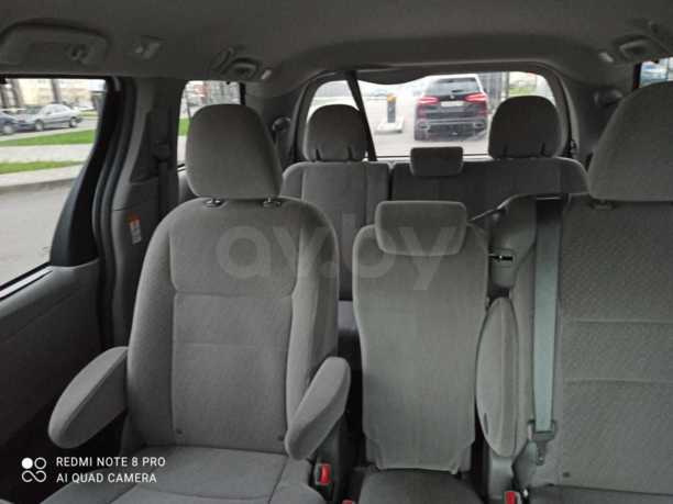 Toyota Sienna III (XL30), 7 мест, 2016 г.