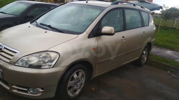Toyota Avensis Verso I, 2001 г.