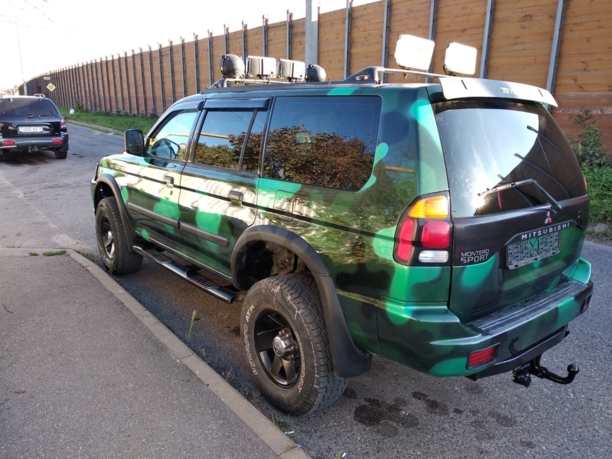 Mitsubishi Montero Sport, 2000 г.