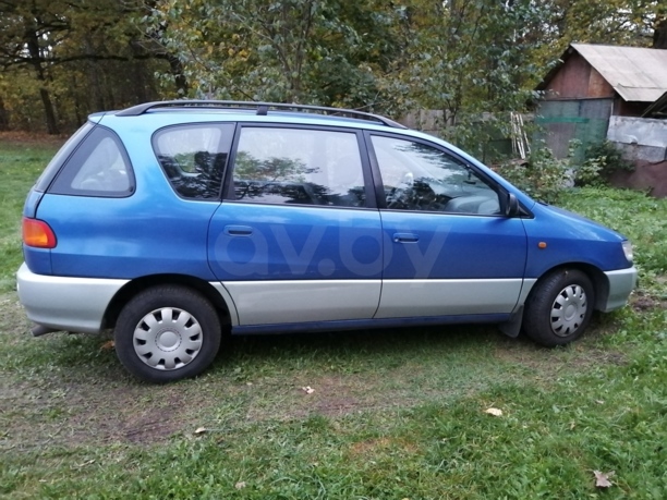 Toyota Picnic, 1997 г.
