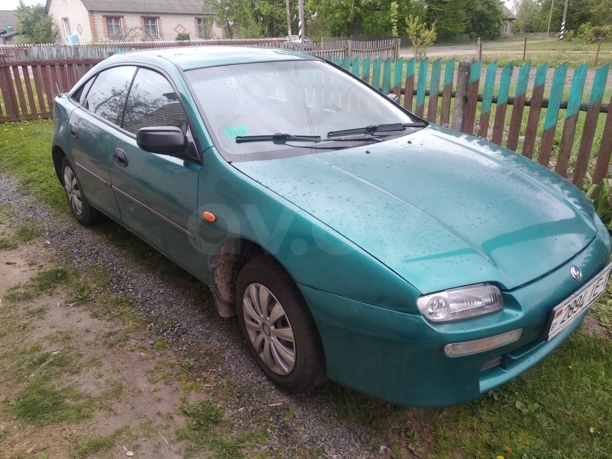 Mazda 323F, 1997 г.