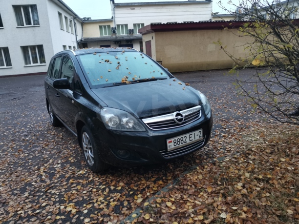 Opel Zafira B · Рестайлинг, 2013 г.