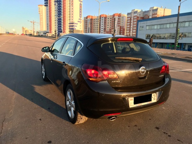 Opel Astra J, 2011 г.