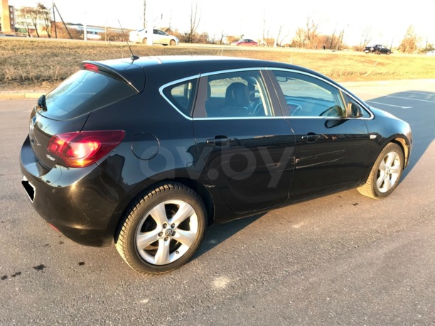 Opel Astra J, 2011 г.