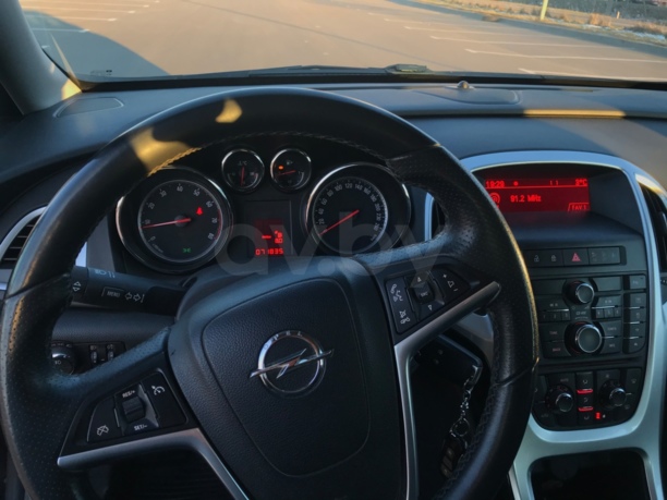Opel Astra J, 2011 г.