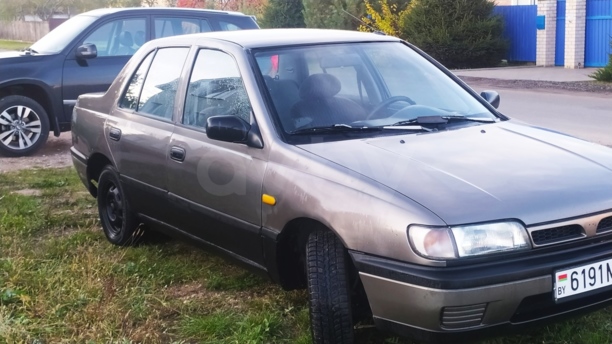 Nissan Sunny N14, 1992 г.