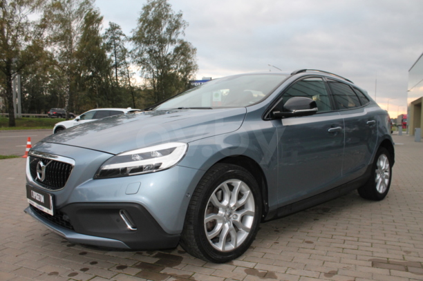 Volvo V40 II · Рестайлинг, 2017 г.