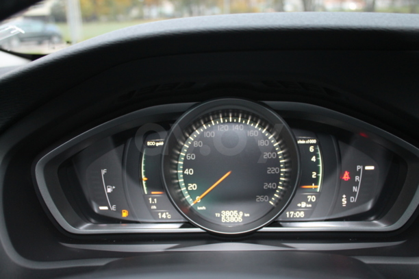 Volvo V40 II · Рестайлинг, 2017 г.