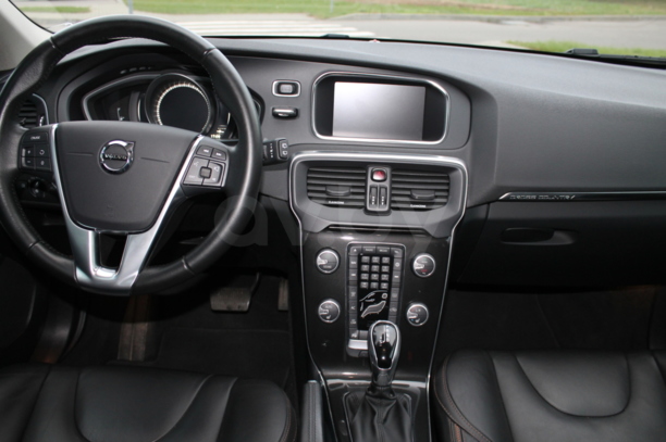 Volvo V40 II · Рестайлинг, 2017 г.