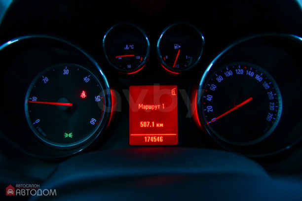 Opel Astra J, 2010 г.