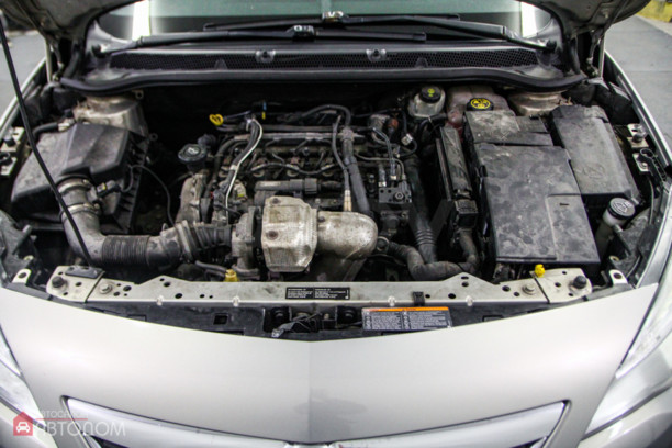 Opel Astra J, 2010 г.