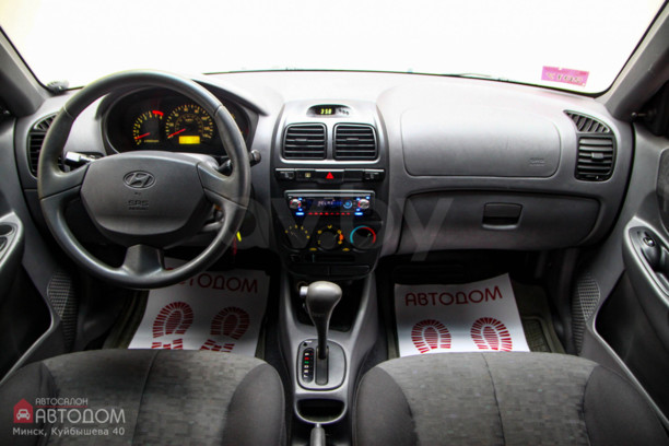 Hyundai Accent LC · Рестайлинг, 2004 г.