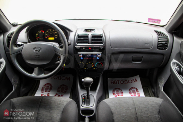 Hyundai Accent LC · Рестайлинг, 2004 г.