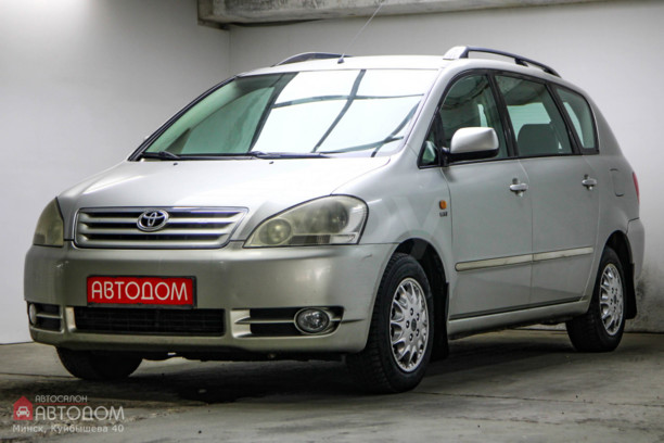 Toyota Avensis Verso I, 2001 г.