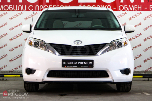 Toyota Sienna III (XL30), 7 мест, 2011 г.