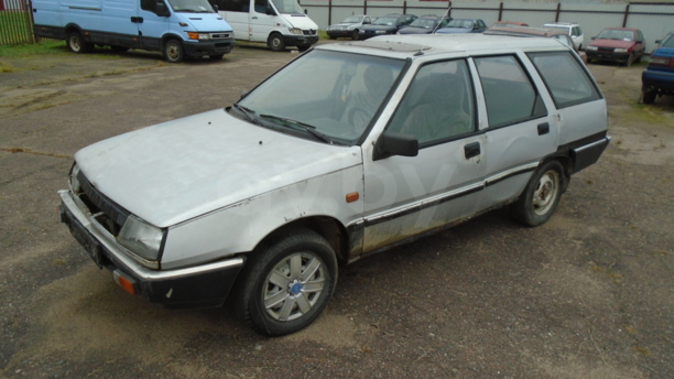 Mitsubishi Lancer EX, 1986 г.