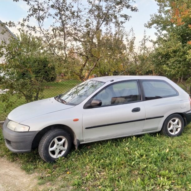 Mazda 323 BA, 1998 г.