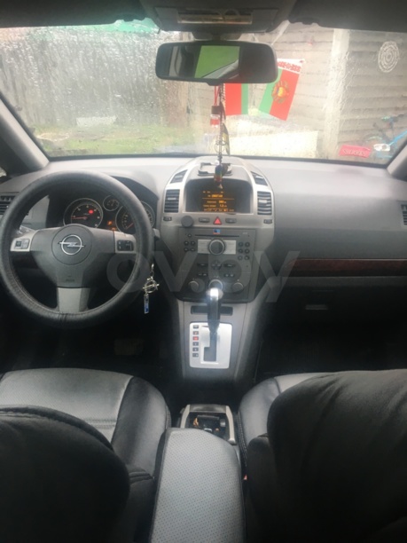 Opel Zafira B, 7 мест, 2005 г.