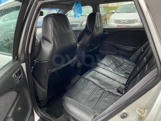 Toyota Avensis I (T220) · Рестайлинг, 2001 г.