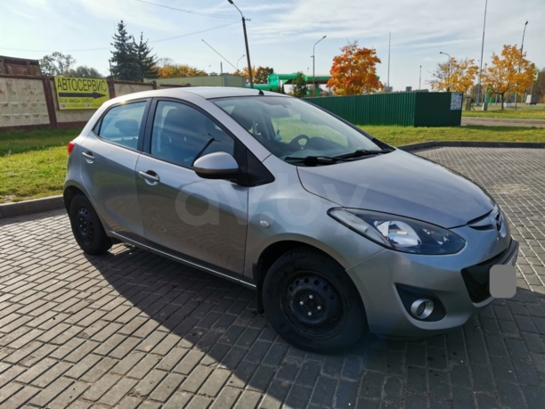 Mazda 2 II · Рестайлинг, 2011 г.