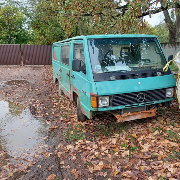 Mercedes-Benz MB100, 1986 г.