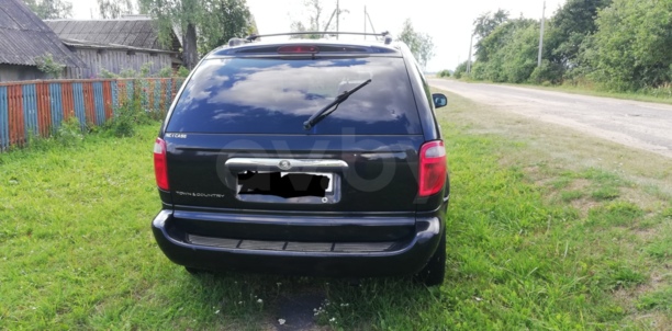 Chrysler Town and Country IV, 7 мест, 2005 г.