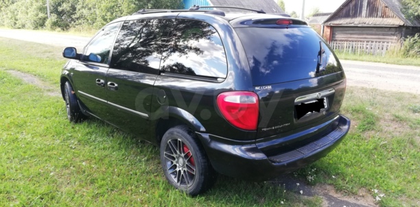 Chrysler Town and Country IV, 7 мест, 2005 г.