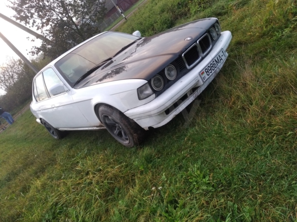 BMW 7 серия E32, 1988 г.