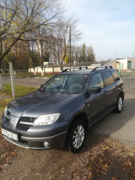 Mitsubishi Outlander I, 5 мест, 2008 г.