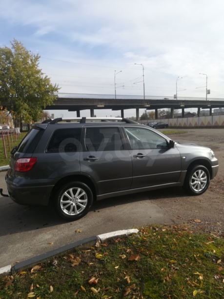 Mitsubishi Outlander I, 5 мест, 2008 г.