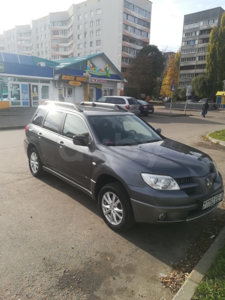 Mitsubishi Outlander I, 5 мест, 2008 г.