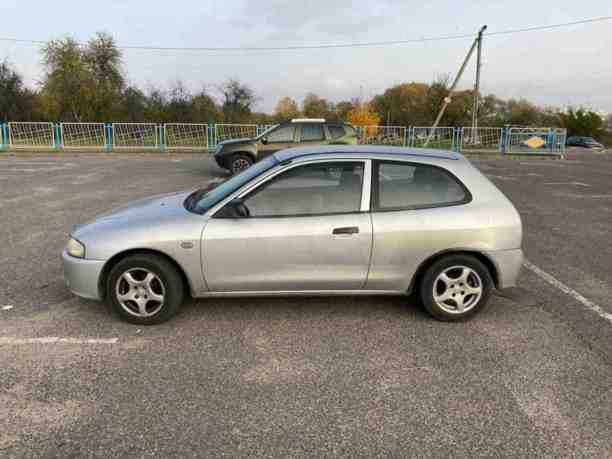 Mitsubishi Colt V, 2000 г.