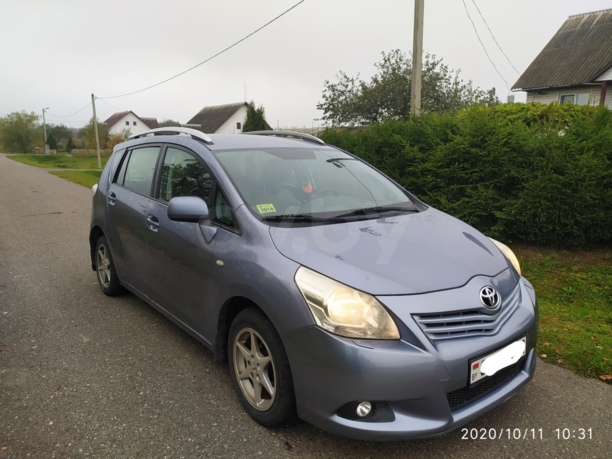Toyota Verso I, 5 мест, 2010 г.