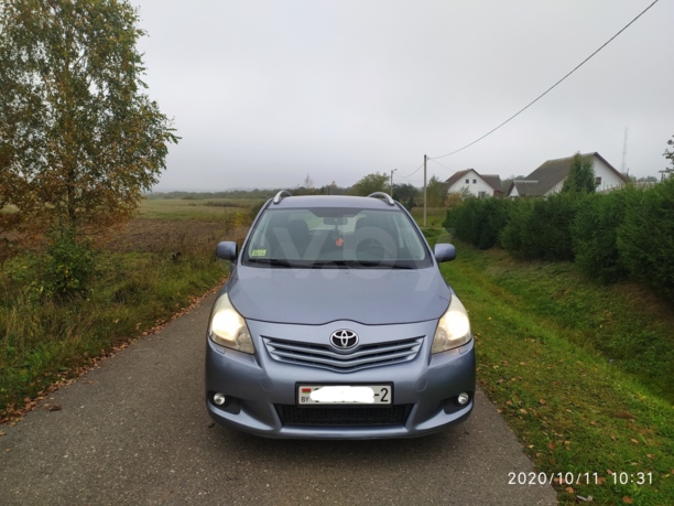 Toyota Verso I, 5 мест, 2010 г.