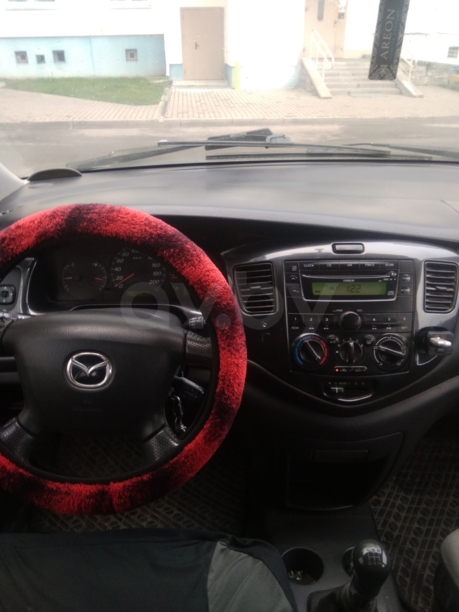 Mazda MPV II, 7 мест, 2002 г.
