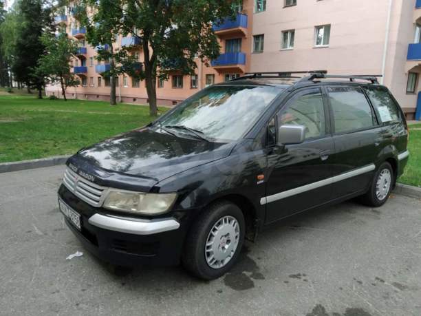 Mitsubishi Space Wagon Typ N50, 7 мест, 1999 г.