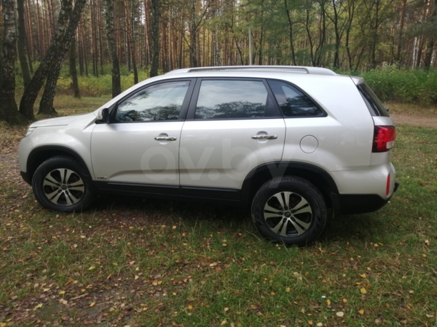 Kia Sorento II · Рестайлинг, 5 мест, 2012 г.